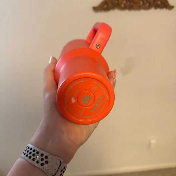 Stanley Vibrant Orange Travel Tumbler, 40oz - Picture 6 of 7